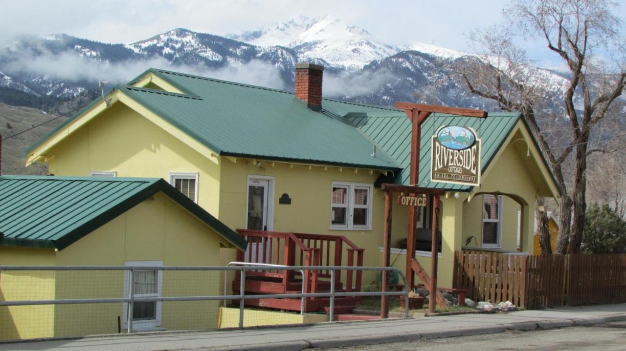 Yellowstone Riverside Cottages Gardiner Bagian luar foto